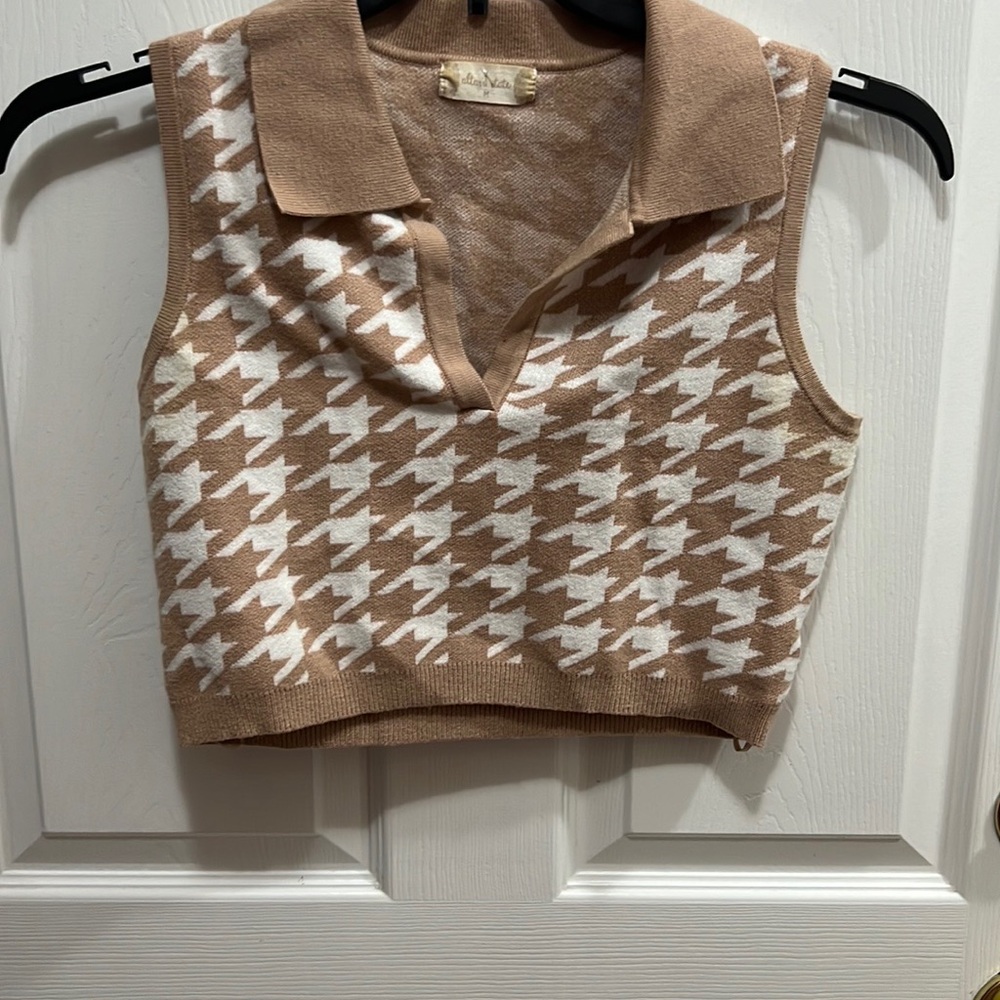 Altard State Houndstooth Knit Vest size medium - Picture 2 of 6